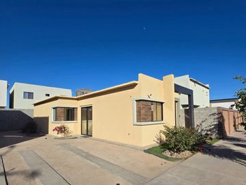 CASA DE VENTA EN FORESTA RESIDENCIAL