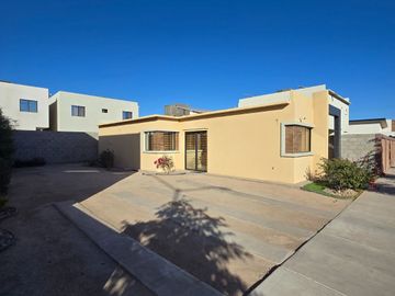 CASA DE VENTA EN FORESTA RESIDENCIAL