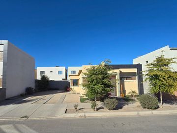 CASA DE VENTA EN FORESTA RESIDENCIAL
