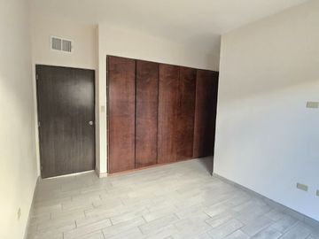CASA DE VENTA EN FORESTA RESIDENCIAL
