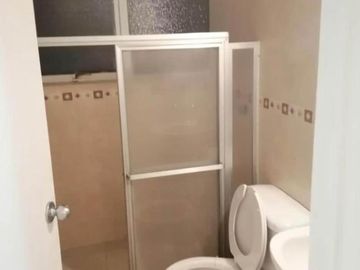 DEPARTAMENTO EN VENTA 2 REC CUARTO DE SERVICIO