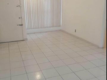 DEPARTAMENTO EN VENTA 2 REC CUARTO DE SERVICIO