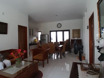DIJUAL CEPAT! Rumah Siap Huni Modern di Perumahan Emerald Residence Bintaro
