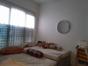 DIJUAL CEPAT! Rumah Siap Huni Modern di Perumahan Emerald Residence Bintaro