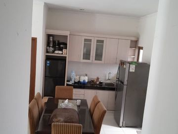 DIJUAL CEPAT! Rumah Siap Huni Modern di Perumahan Emerald Residence Bintaro