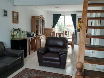 Se vende excelente casa esquina Villa Pucara Talca