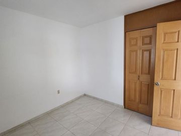 Excelente casa de 1 planta (con opción a 2do.piso) en Bugambilias Country