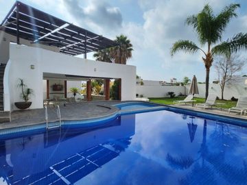 Excelente casa de 1 planta (con opción a 2do.piso) en Bugambilias Country