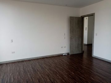 HERMOSO DEPARTAMENTO SECTOR RECIDENCIAL BELLAVISTA BAJA