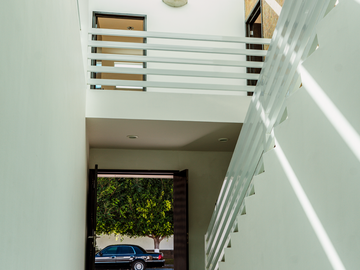 Casa de Lujo en Venta |Puerta de Hierro, Puebla |4 Recámaras |Jardín |Salón de Juegos