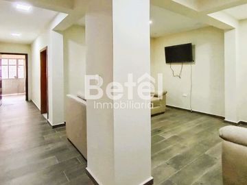 Casa Comercial Remodelada Calle Sangurima
