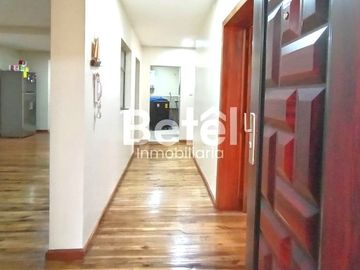 Casa Comercial Remodelada Calle Sangurima