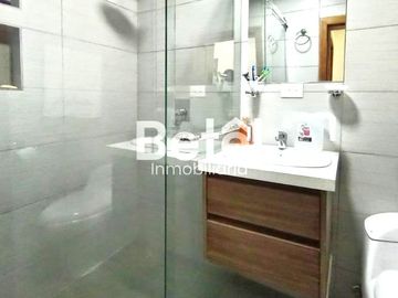 Casa Comercial Remodelada Calle Sangurima