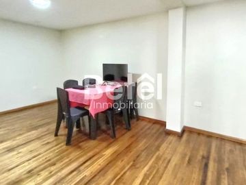 Casa Comercial Remodelada Calle Sangurima