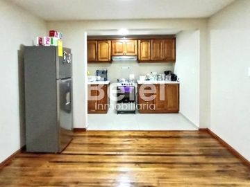 Casa Comercial Remodelada Calle Sangurima