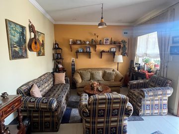 CASA DE VENTA, Sector Narancay C1480