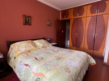 CASA DE VENTA, Sector Narancay C1480