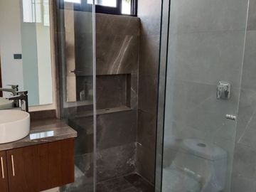 CASA NUEVA EN PARAISO COUNTRY CLUB, MORELOS