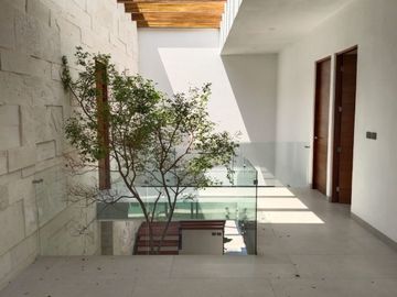 CASA NUEVA EN PARAISO COUNTRY CLUB, MORELOS