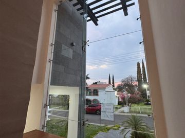CASA NUEVA EN FRACCIONAMIENTO COCOYOC, MORELOS