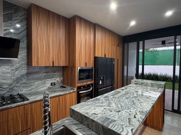 CASA NUEVA EN FRACCIONAMIENTO COCOYOC, MORELOS