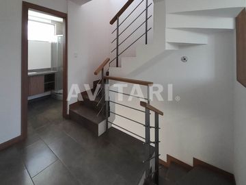 Casa VIP a estrenar en San Antonio de Pichincha – 120 m2