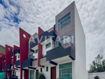 Casa VIP a estrenar en San Antonio de Pichincha – 120 m2