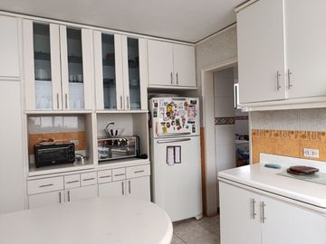 DEPARTAMENTO DE VENTA EN AVENIDA GONZALEZ SUAREZ
