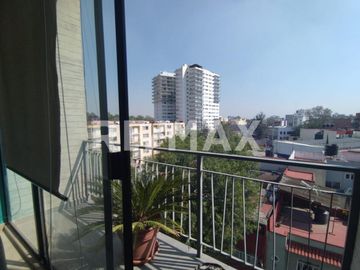 Moderno departamento de dos niveles con terraza privada a minutos de Polanco