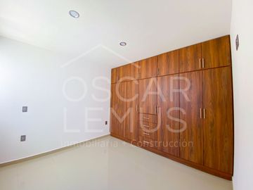 CASA NUEVA EN EXPLANADA SUR