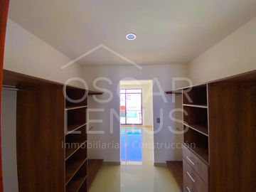 CASA NUEVA EN EXPLANADA SUR