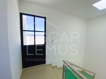 CASA NUEVA EN EXPLANADA SUR