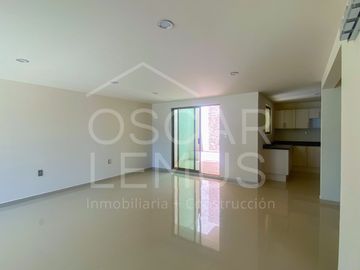 CASA NUEVA EN EXPLANADA SUR