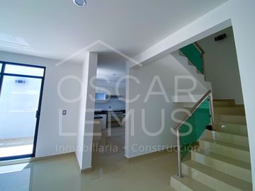CASA NUEVA EN EXPLANADA SUR