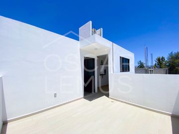 CASA NUEVA EN EXPLANADA SUR