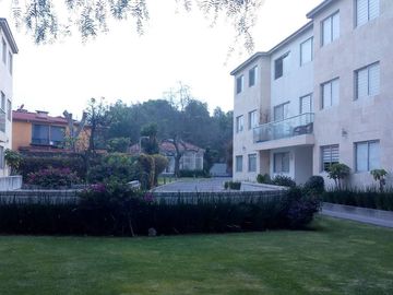 EXCELENTE DEPARTAMENTO EN PRIVADA ARBOLADA TEPEPAN, OPORTUNIDAD ÚNICA!!!