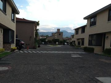 EXCELENTE DEPARTAMENTO EN PRIVADA ARBOLADA TEPEPAN, OPORTUNIDAD ÚNICA!!!
