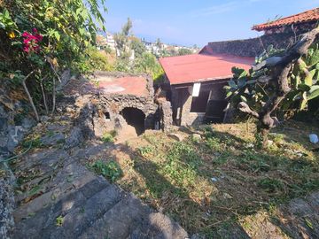 ATENCION!!! REMATO HERMOSA CASA CON 2,900M2 TERRENO, JARDÍN, ALBERCA MUY CERCA DEL CENTRO DE CUERNAVACA SOLO PAGO CON RECURSO PROPIO