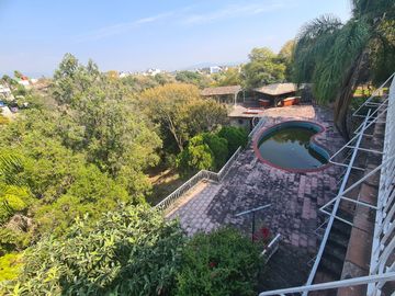 ATENCION!!! REMATO HERMOSA CASA CON 2,900M2 TERRENO, JARDÍN, ALBERCA MUY CERCA DEL CENTRO DE CUERNAVACA SOLO PAGO CON RECURSO PROPIO