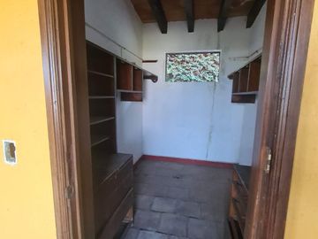 ATENCION!!! REMATO HERMOSA CASA CON 2,900M2 TERRENO, JARDÍN, ALBERCA MUY CERCA DEL CENTRO DE CUERNAVACA SOLO PAGO CON RECURSO PROPIO