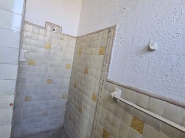 ATENCION!!! REMATO HERMOSA CASA CON 2,900M2 TERRENO, JARDÍN, ALBERCA MUY CERCA DEL CENTRO DE CUERNAVACA SOLO PAGO CON RECURSO PROPIO