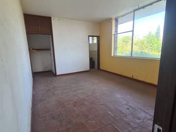 ATENCION!!! REMATO HERMOSA CASA CON 2,900M2 TERRENO, JARDÍN, ALBERCA MUY CERCA DEL CENTRO DE CUERNAVACA SOLO PAGO CON RECURSO PROPIO