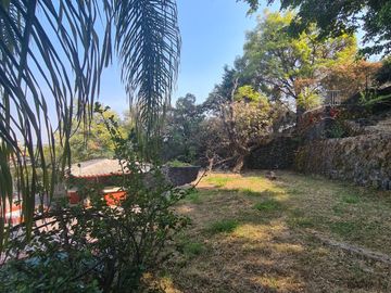 ATENCION!!! REMATO HERMOSA CASA CON 2,900M2 TERRENO, JARDÍN, ALBERCA MUY CERCA DEL CENTRO DE CUERNAVACA SOLO PAGO CON RECURSO PROPIO