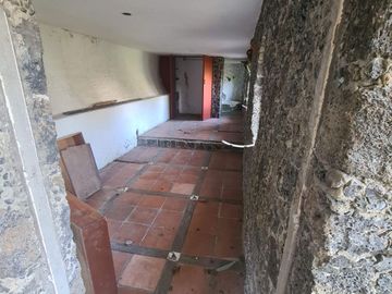 ATENCION!!! REMATO HERMOSA CASA CON 2,900M2 TERRENO, JARDÍN, ALBERCA MUY CERCA DEL CENTRO DE CUERNAVACA SOLO PAGO CON RECURSO PROPIO