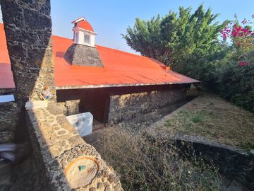 ATENCION!!! REMATO HERMOSA CASA CON 2,900M2 TERRENO, JARDÍN, ALBERCA MUY CERCA DEL CENTRO DE CUERNAVACA SOLO PAGO CON RECURSO PROPIO