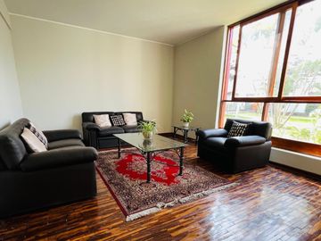 🤩 Linda casa en Condominio con chalet independiente extra, frente a la UPC Monterrico