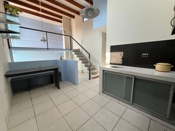 🤩 Linda casa en Condominio con chalet independiente extra, frente a la UPC Monterrico