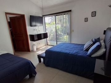 VENTA DE CASA SOLA S/CALLE TRES CRUCES, AHUATEPEC, MORELOS
