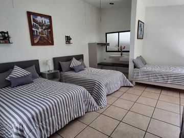 VENTA DE CASA SOLA S/CALLE TRES CRUCES, AHUATEPEC, MORELOS