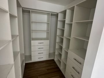 VENTA DEPARTAMENTO 169.60 M2 - SANTA CATALINA. A unos pasos de San Borja | Zentric 904